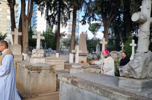 e28b7c19-1a98-44fc-a1e7-94c57e4abcaa